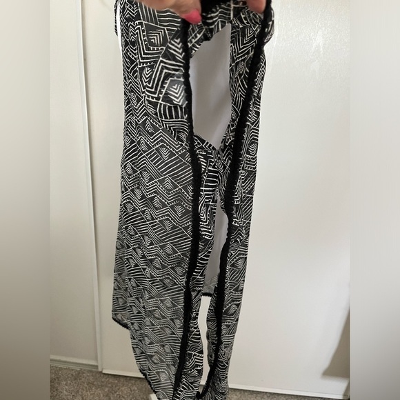 Mazu Swim Black White Side Split Swimsuit Cover Up Size L NWT - Picture 3 of 5